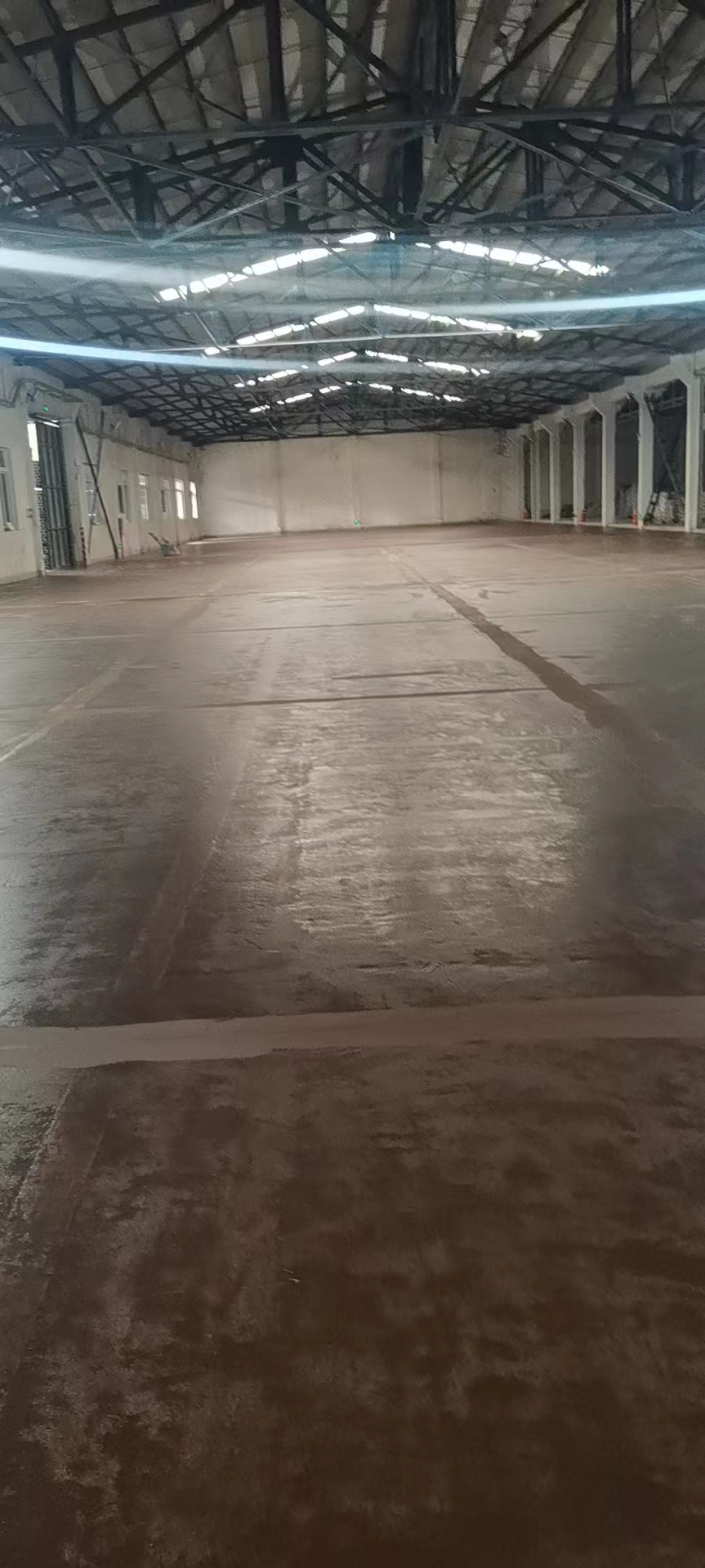 武汉联塑仓库环氧地坪漆工程